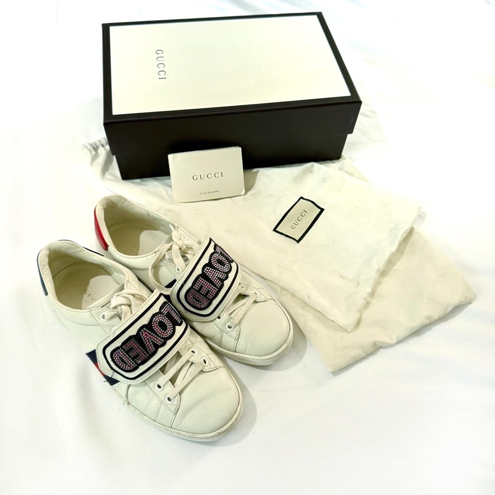 Gucci Women’s Ace 'Loved' Sneakers wi the box